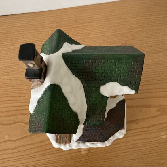 Vtg Holiday Time Dormitory School College Christmas Village House Light-Up 1999 - Picture 8 of 11